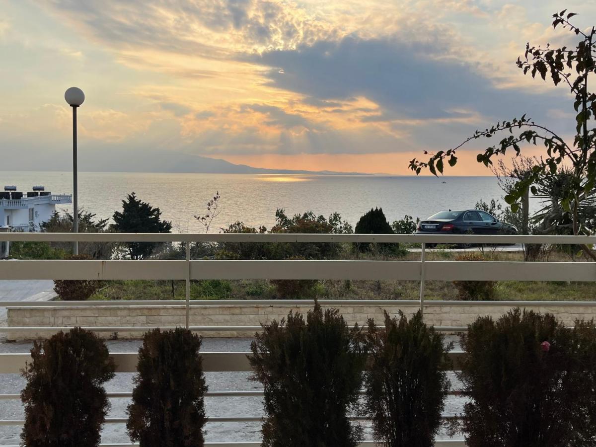 Wave Apartments Saranda エクステリア 写真