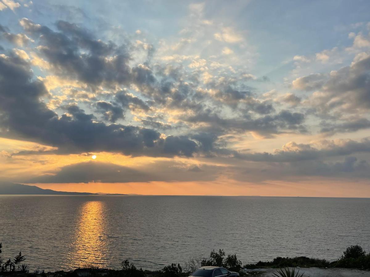 Wave Apartments Saranda エクステリア 写真