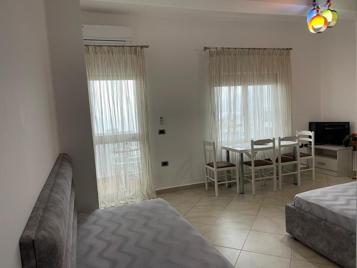 Wave Apartments Saranda エクステリア 写真