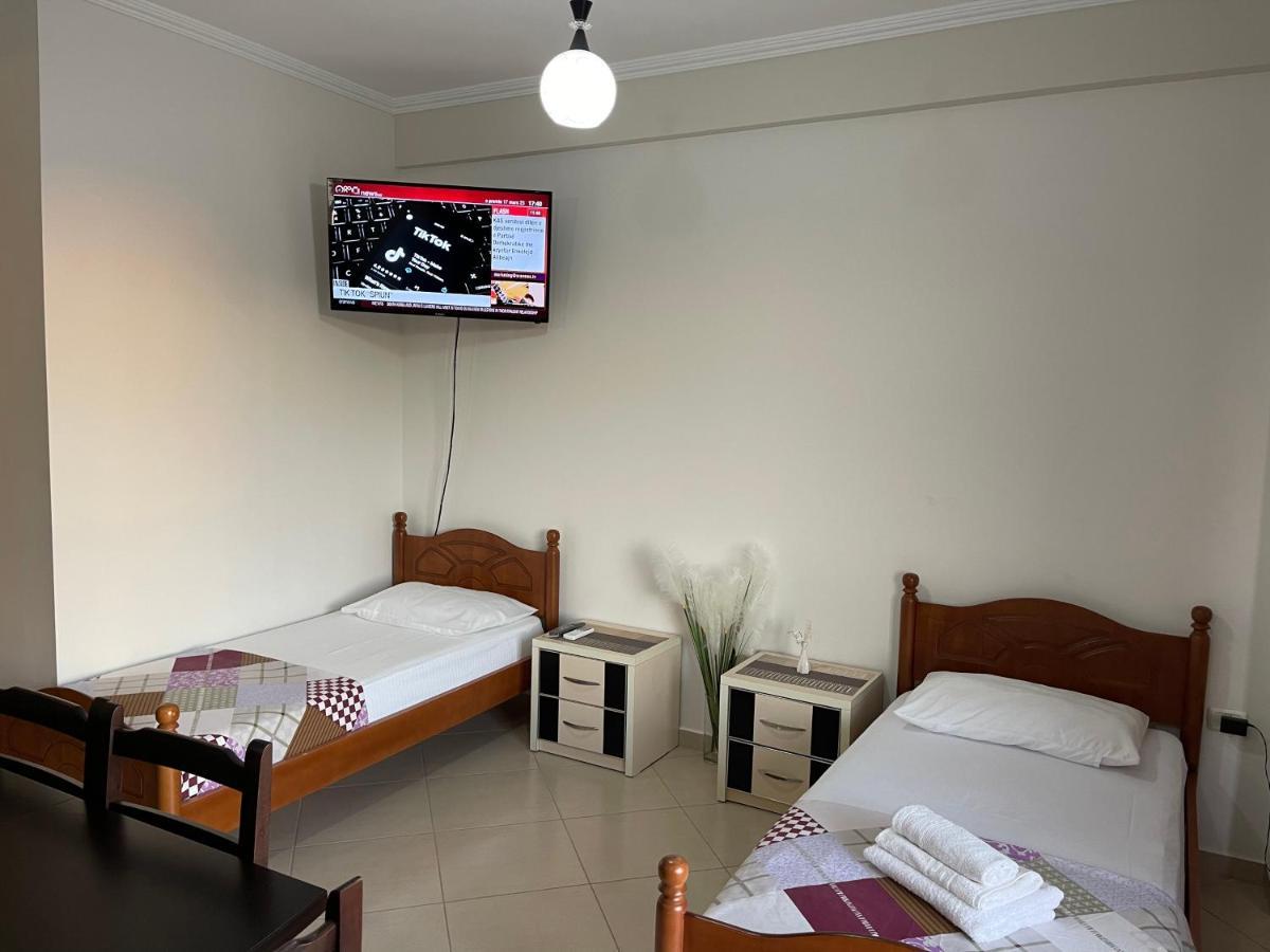 Wave Apartments Saranda エクステリア 写真