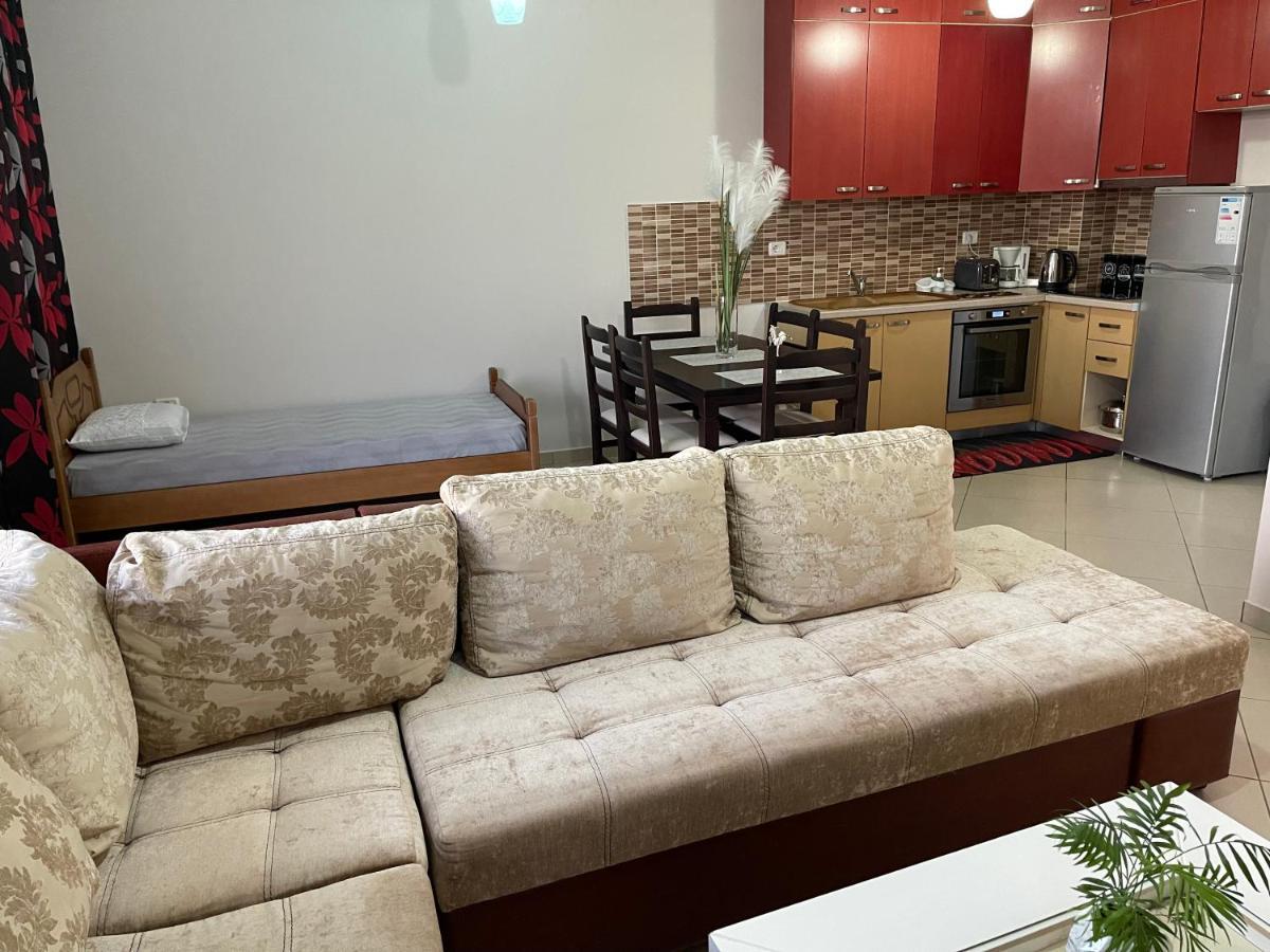 Wave Apartments Saranda エクステリア 写真