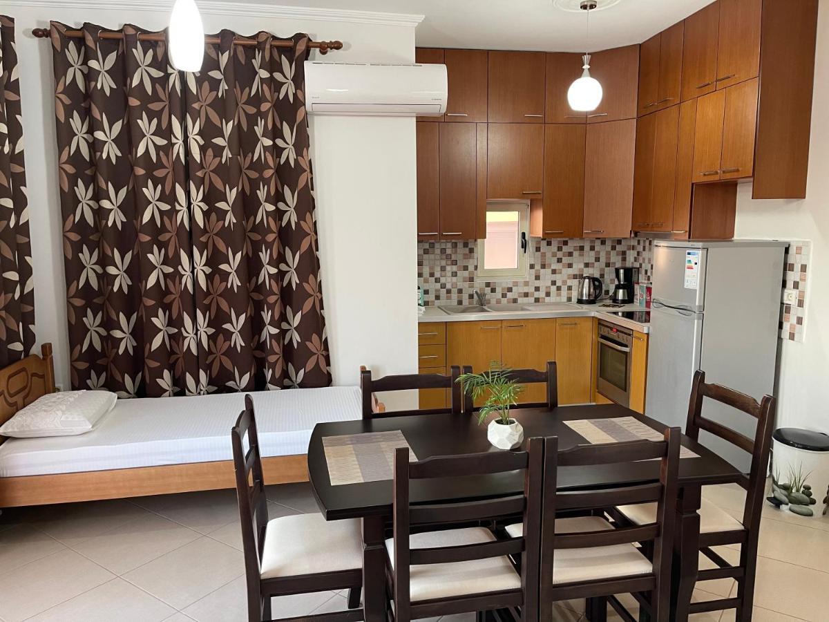 Wave Apartments Saranda エクステリア 写真