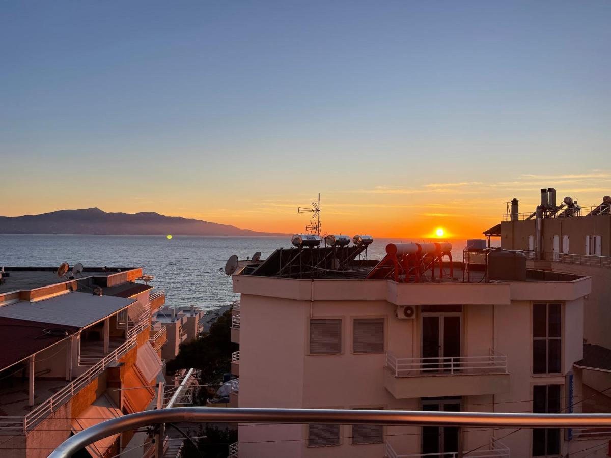 Wave Apartments Saranda エクステリア 写真